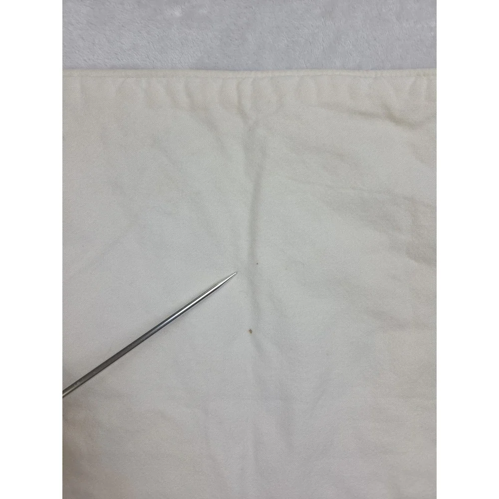 Pottery Barn Embroidered Floral Pillow Sham‎ Cover White Zip 16x26 100% Cotton